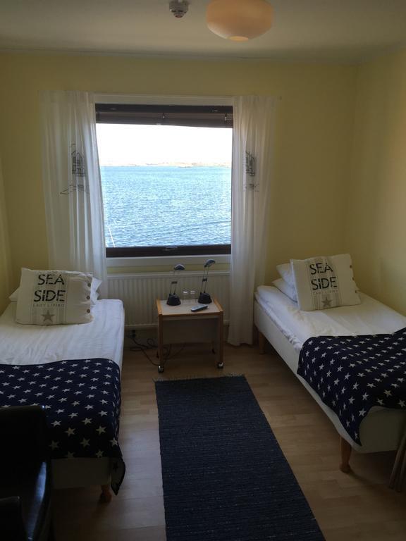 Hotell Fisketangen Kungshamn Ruang foto